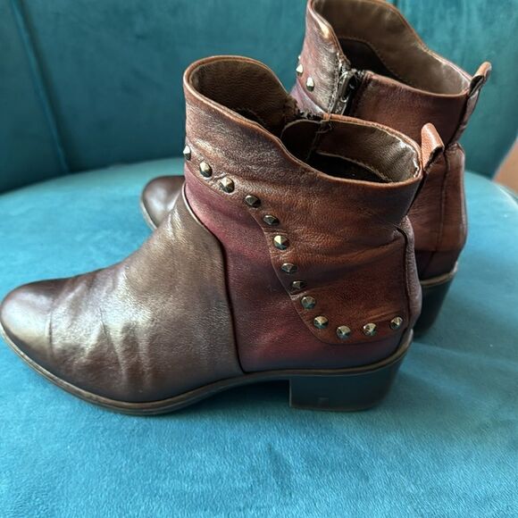 Salamander riveted Brown leather boots size 38EU - Picture 1 of 7